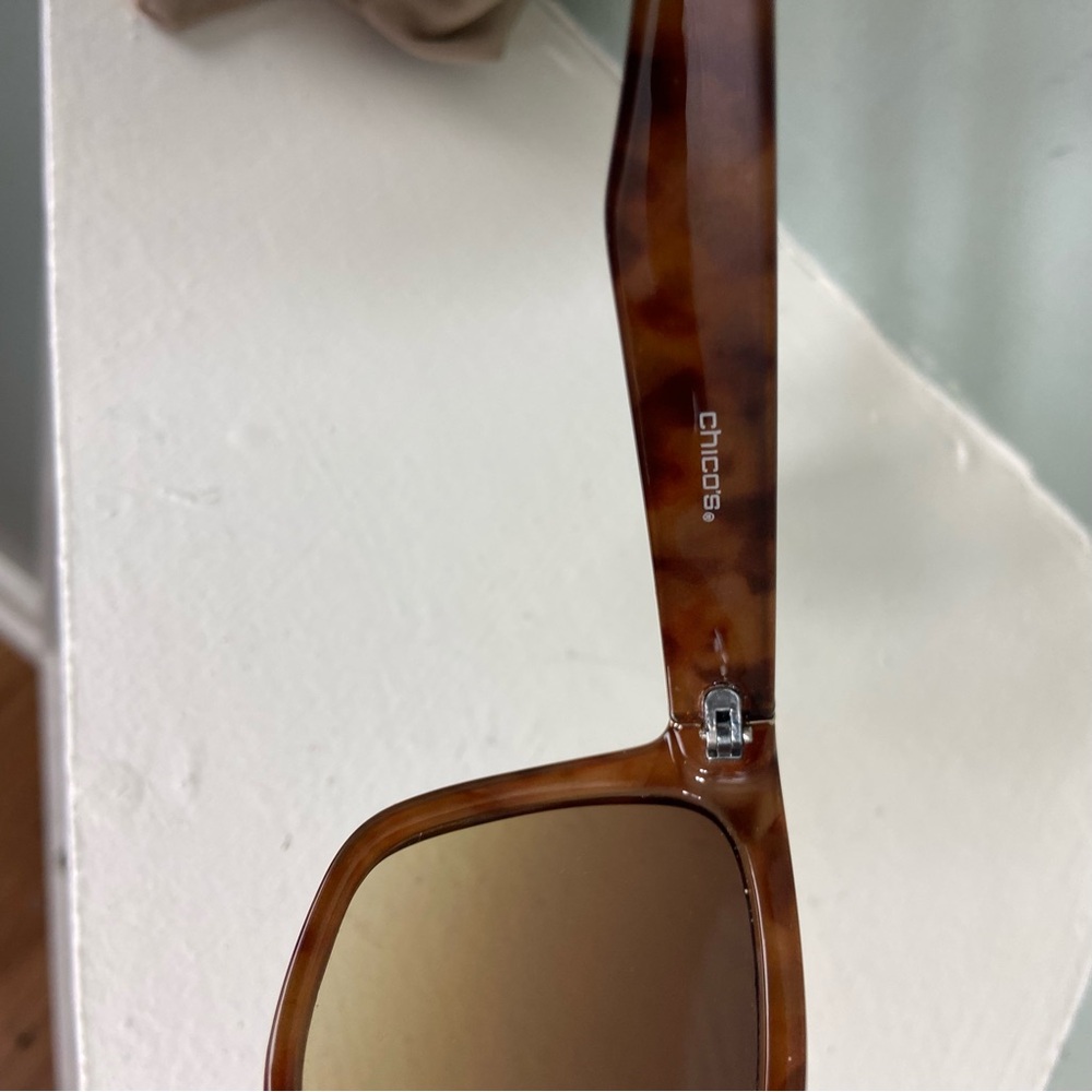 Chico's Tortoise Shell Sunglasses Shades Gradient Lenses Cat Eye - Picture 6 of 10